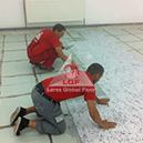 Imagini din executie aplicare sistem de pardoseala Covor Dale PVC ESD Premium suprafata curatata comparatie