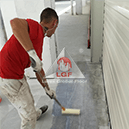 Imagini din executie aplicare sistem de pardoseala Covor Dale PVC ESD Premium suprafata aplicare amorsa rola