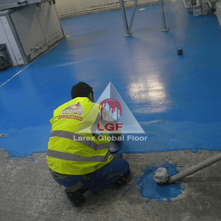Imagini din executie placare pardoseala covor interior aplicare sistem de pardoseala din mortar poliuretanic DURACRETE HFB 6mm 9mm 12mm detaliu executie aplicare
