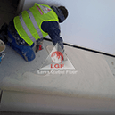 Imagini din executie aplicare sistem de pardoseala Covor PVC aplicare adeziv pardoseala