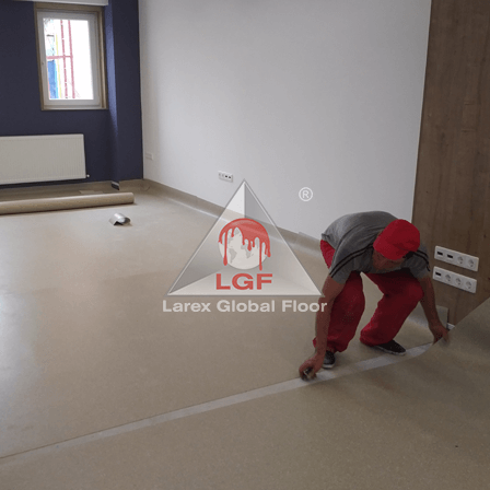 Imagini din executie aplicare sistem de pardoseala Covor PVC montare covor